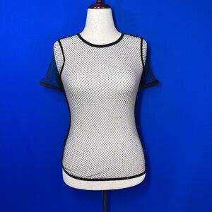 |•VICTORIA'S SECRET•| Black Fish Net Top Size Medium/Large